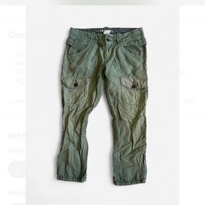 Y2k low rise green cargo capri pants